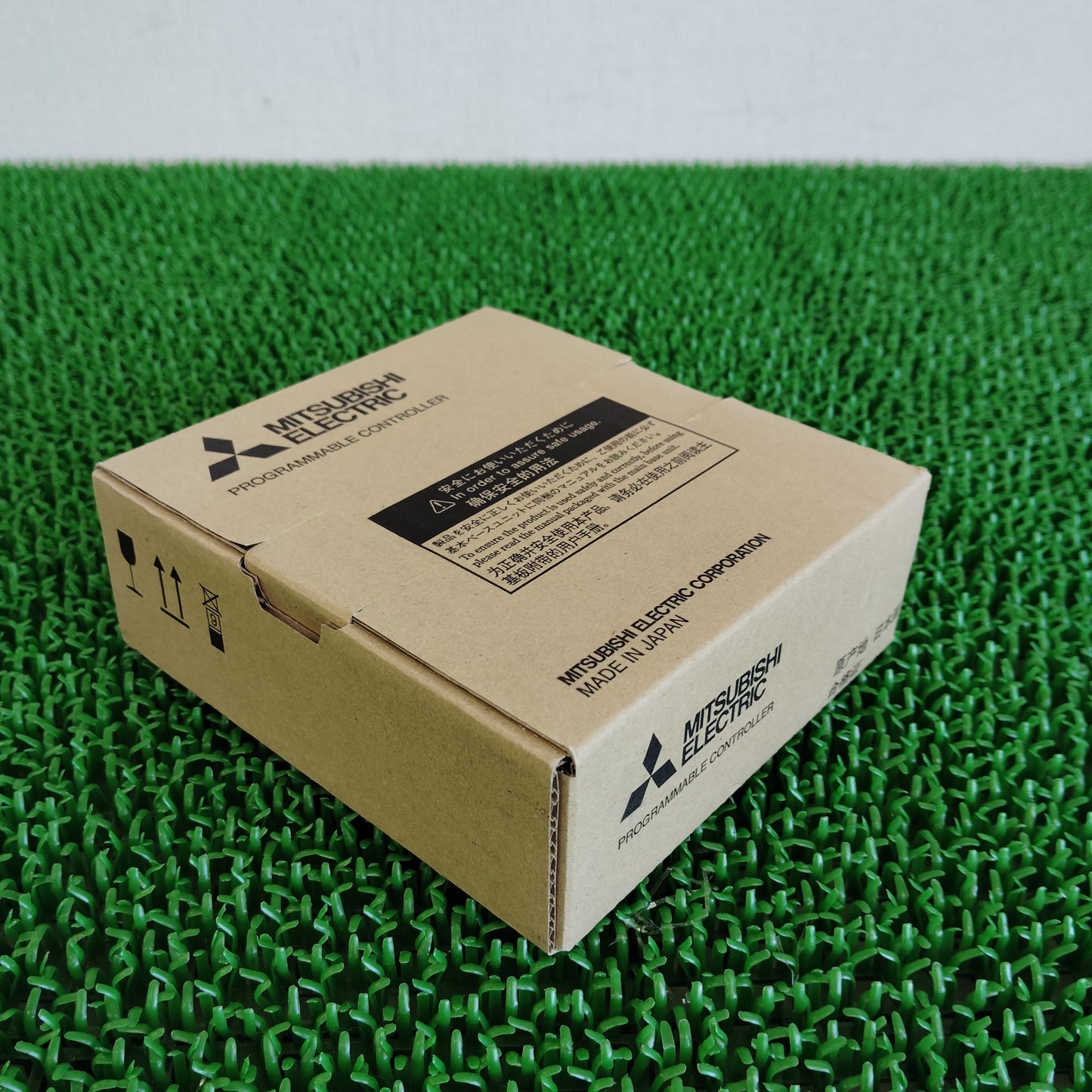 三菱電機 Q64AD A/D変換ユニット