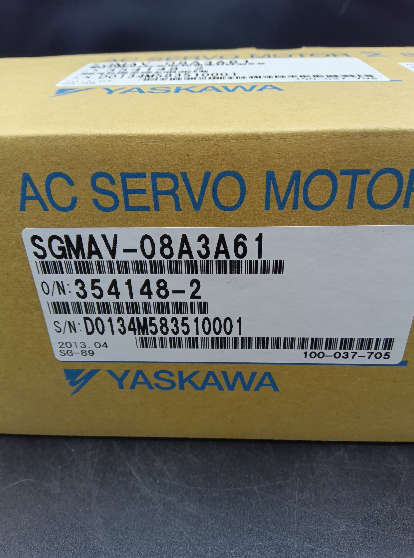 Yaskawa Electric SGMAV-08A3A61  Servo Motor/Pack