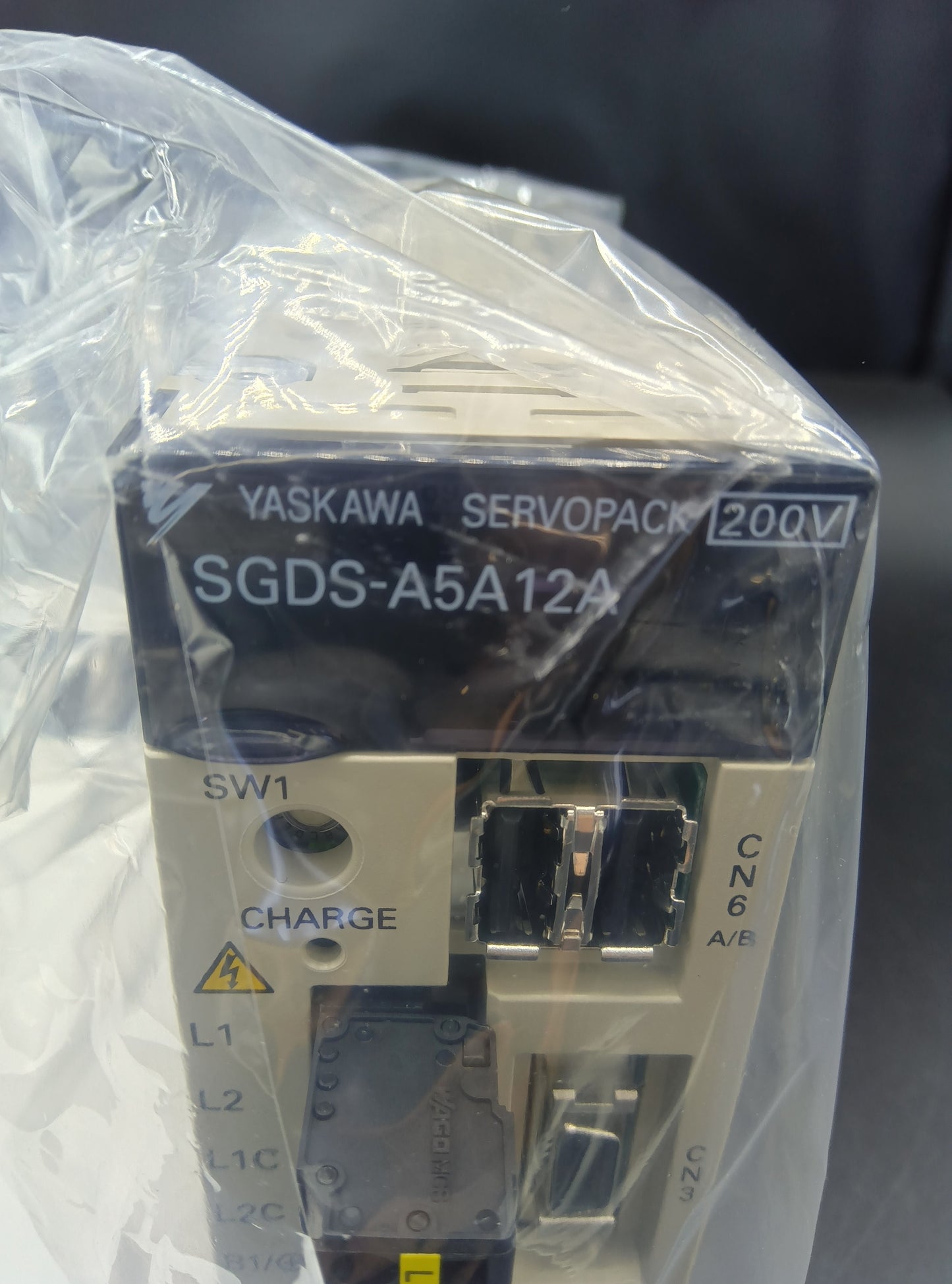 Yaskawa Electric SGDS-A5A12A Servo Motor/Pack