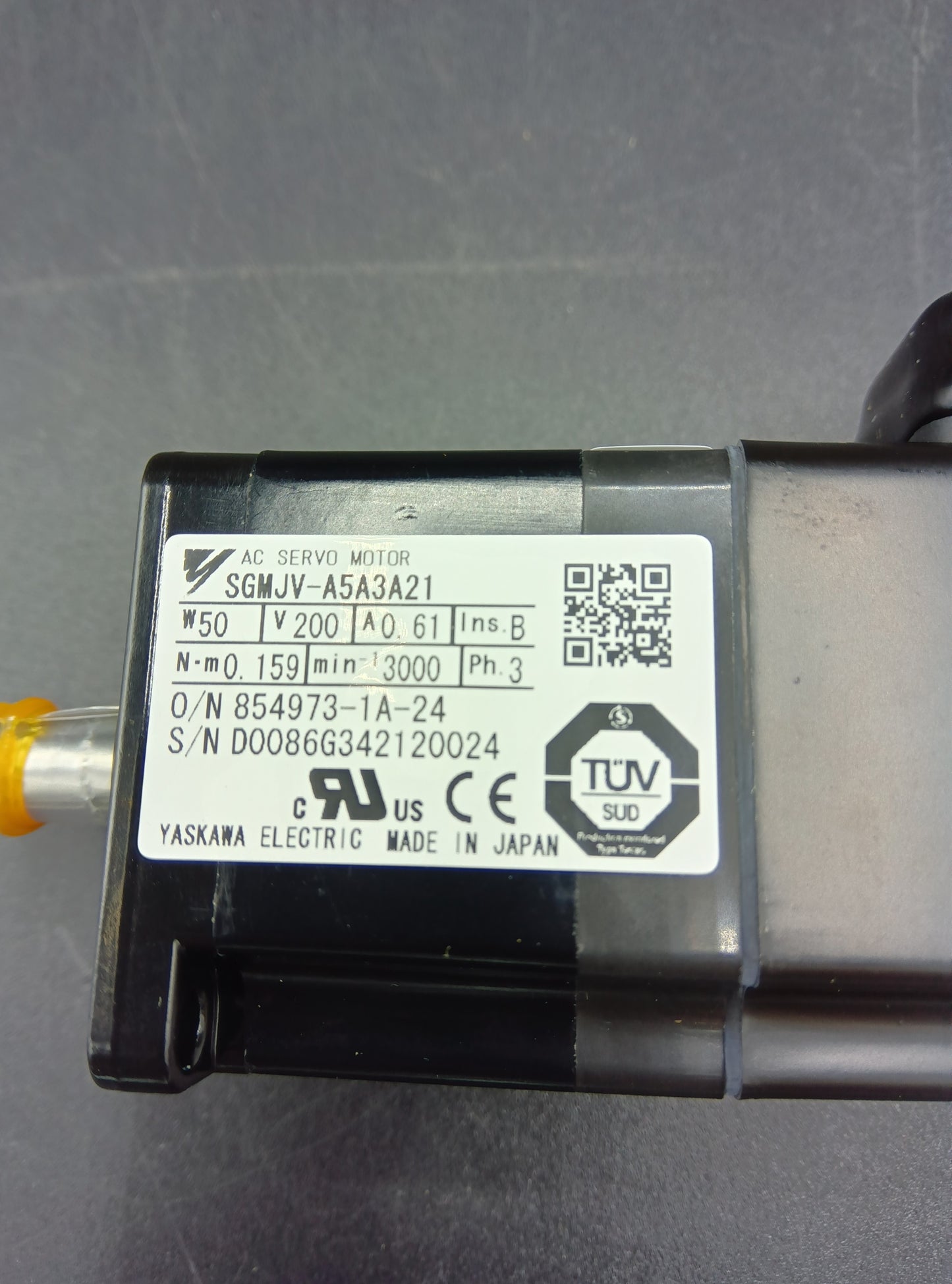 Yaskawa Electric  SGMJV-A5A3A21 Servo Motor/Pack