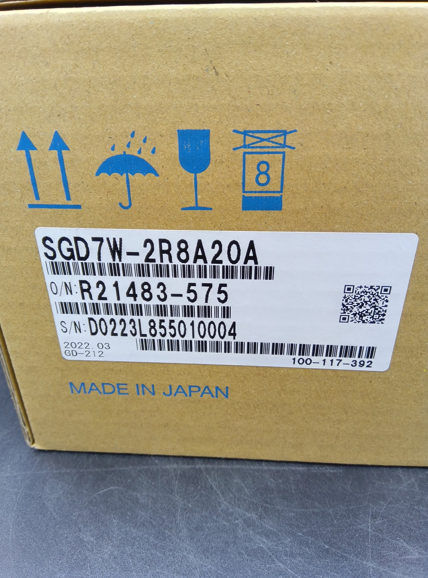 Yaskawa Electric SGD7W-2R8A20A Servo Motor/Pack