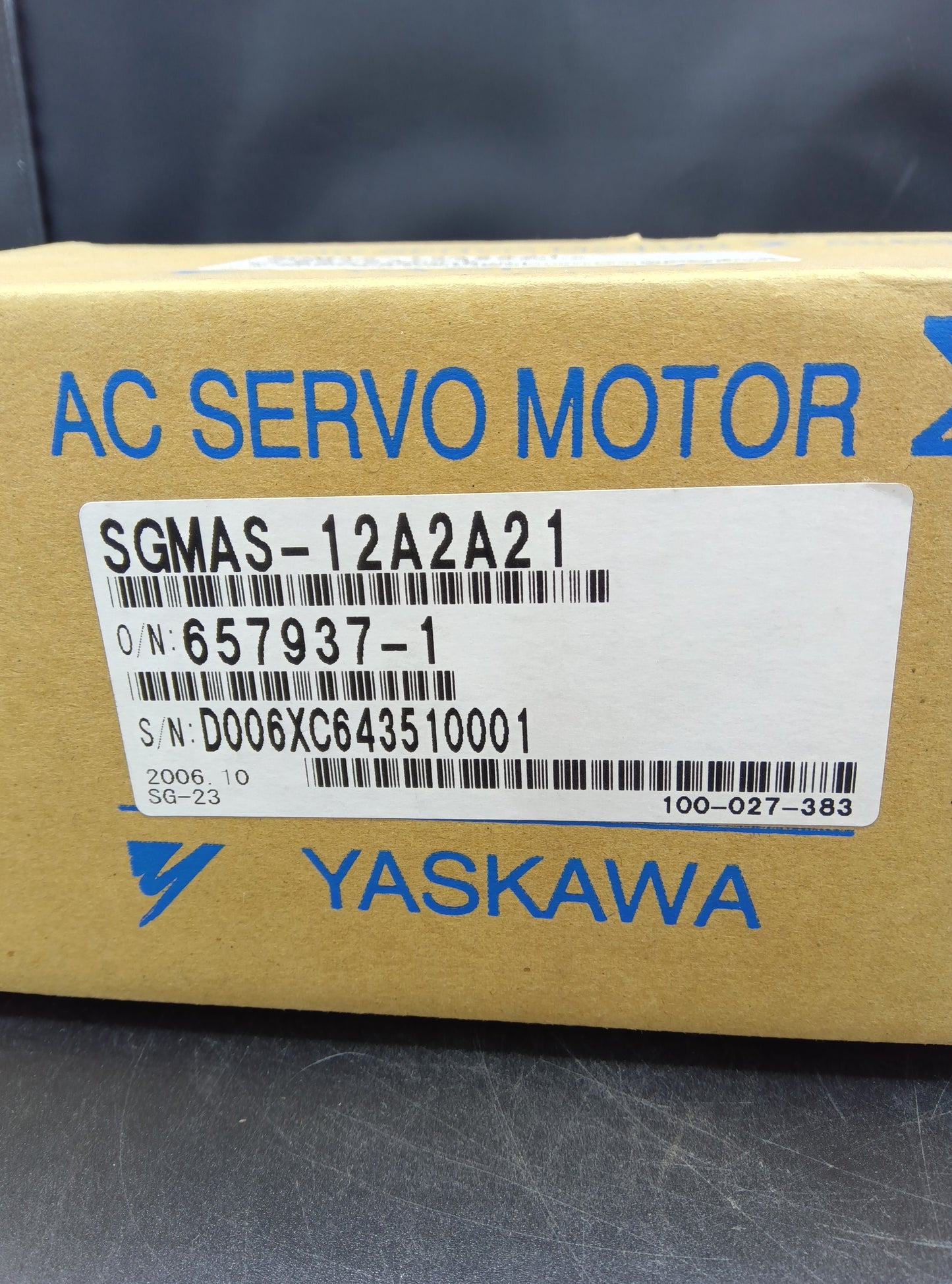 Yaskawa Electric  SGMAS-12A2A21 Servo Motor/Pack