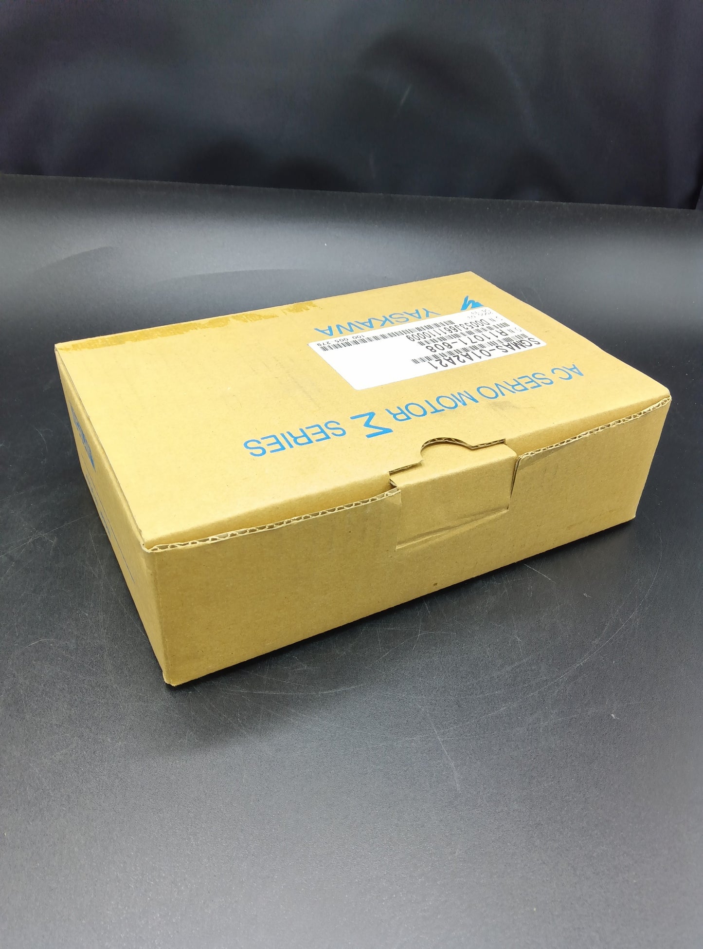 Yaskawa Electric  SGMAS-01A2A21 Servo Motor/Pack