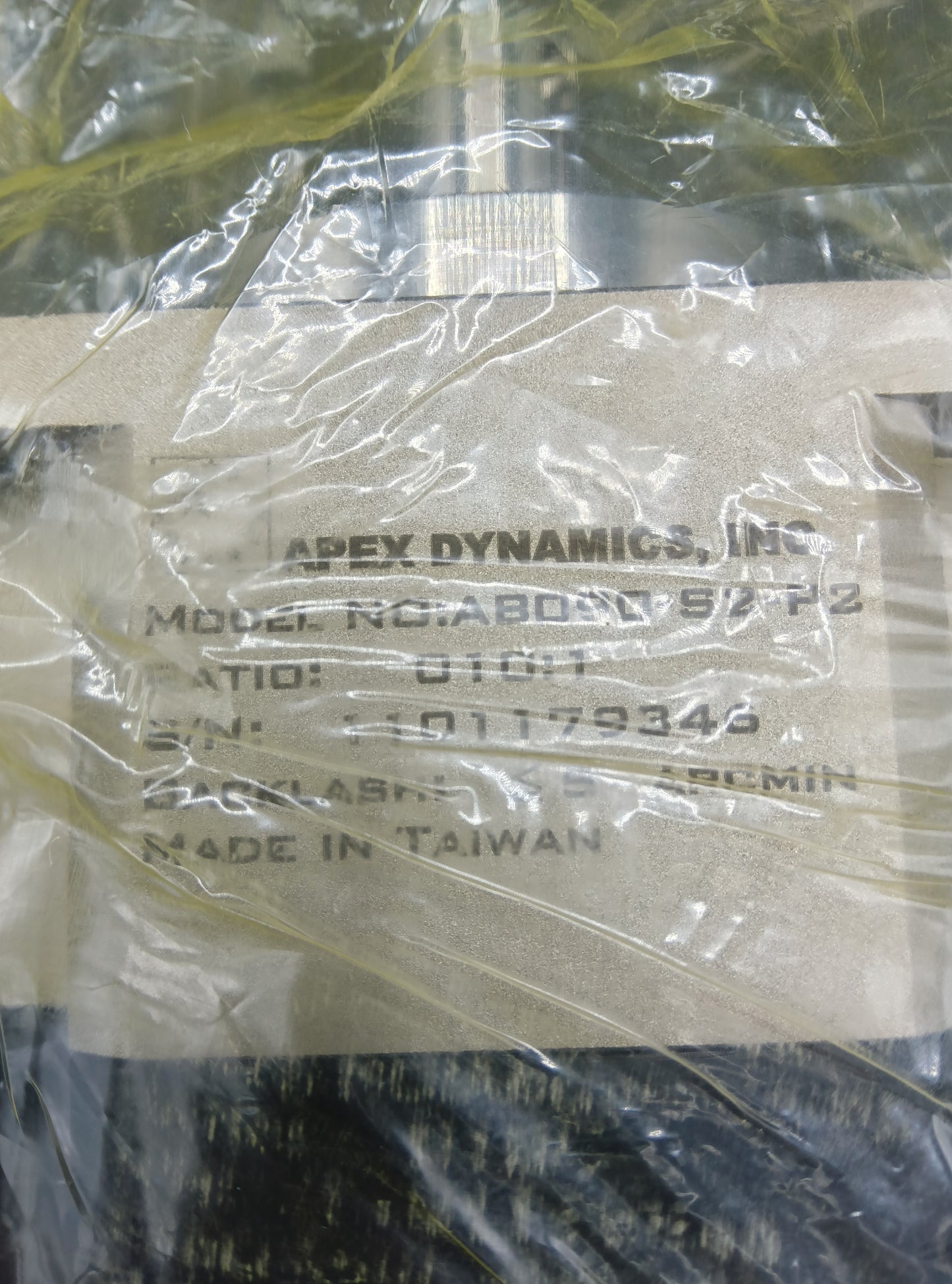 Yaskawa Electric  AB090-010-S2-P2 Servo Motor/Pack