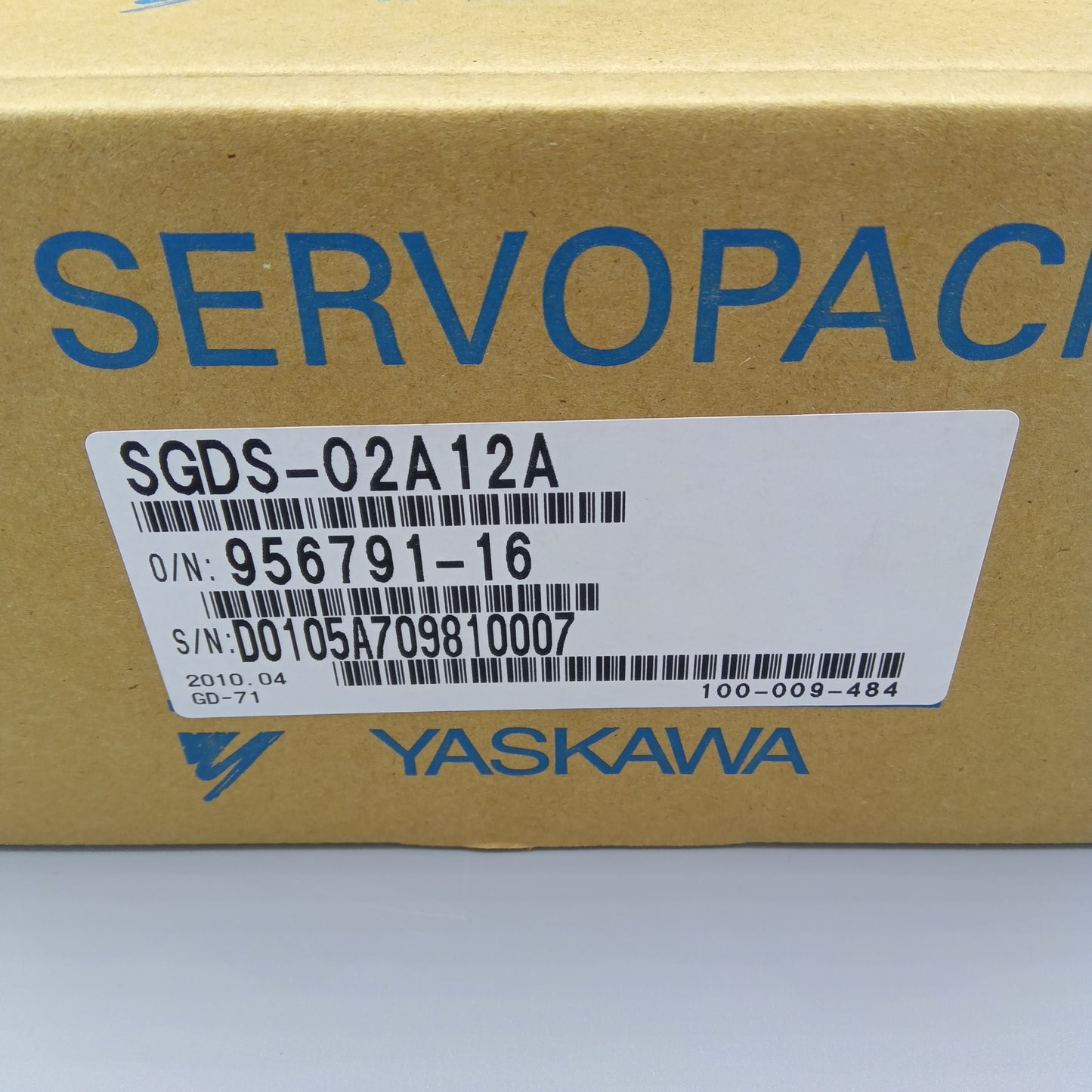 Yaskawa Electric  SGDS-02A12A Servo Motor/Pack