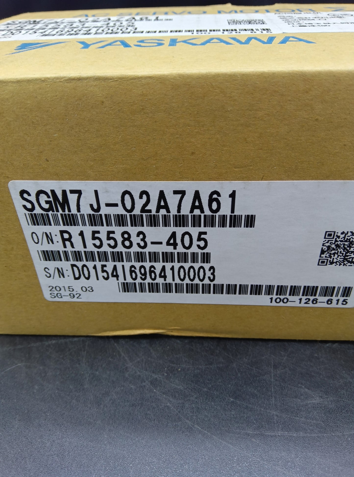 Yaskawa Electric  SGM7J-02A7A61 Servo Motor/Pack