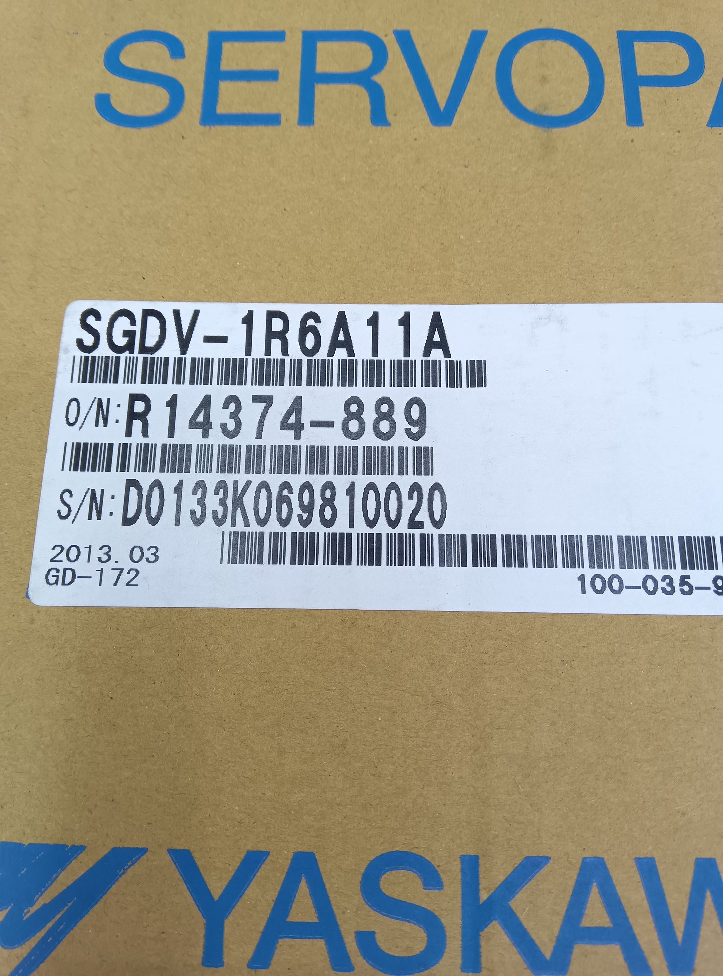 Yaskawa Electric SGDV-1R6A11A Servo Motor/Pack