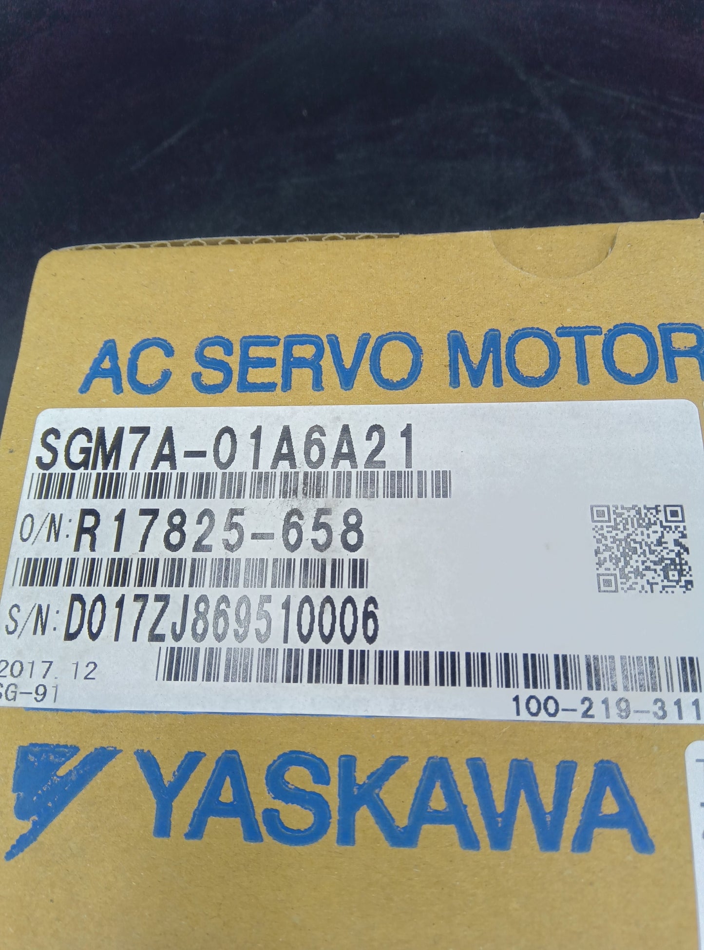 Yaskawa Electric  SGM7A-01A6A21 Servo Motor/Pack