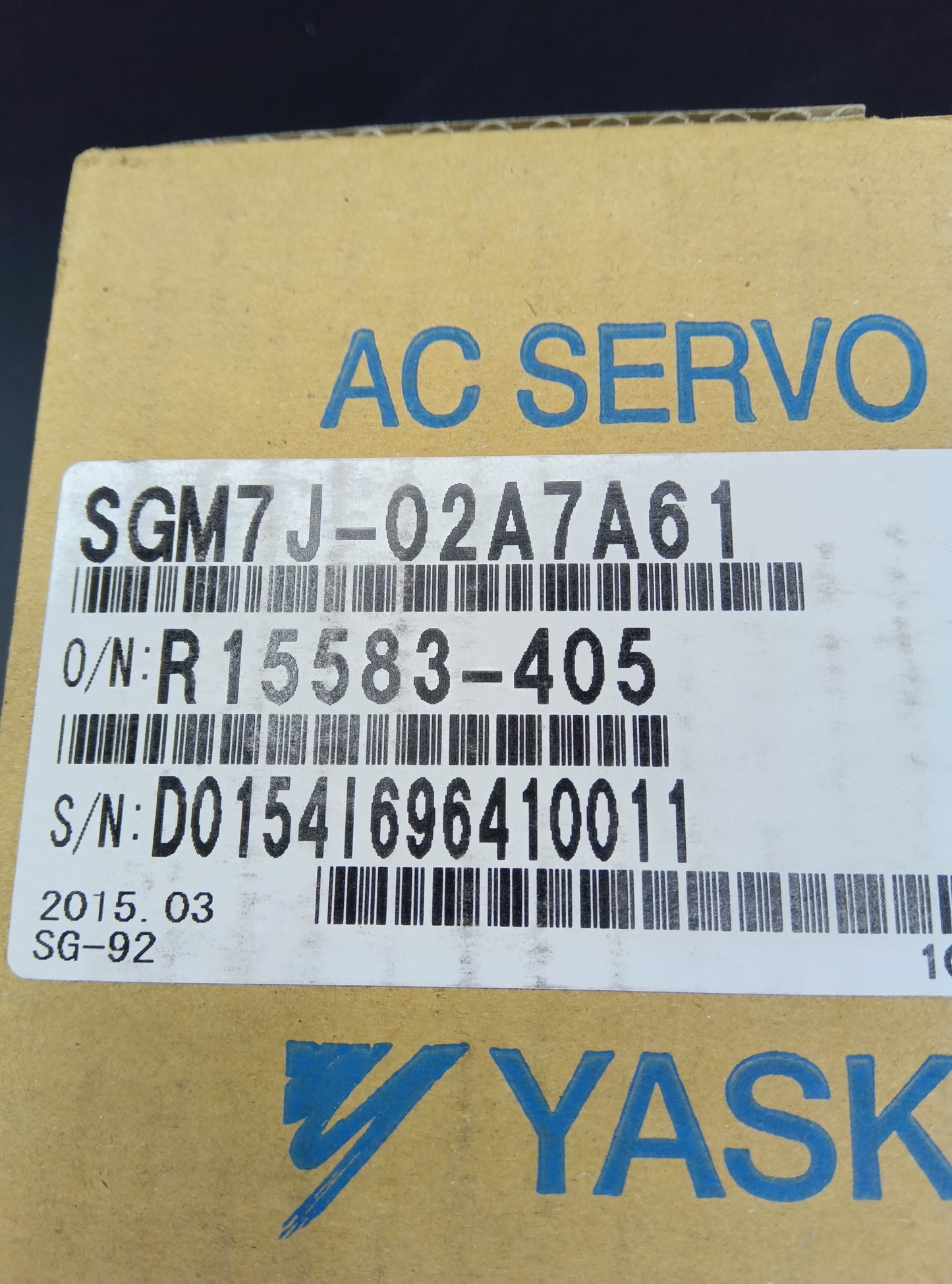 Yaskawa Electric SGM7J-02A7A61 Servo Motor/Pack