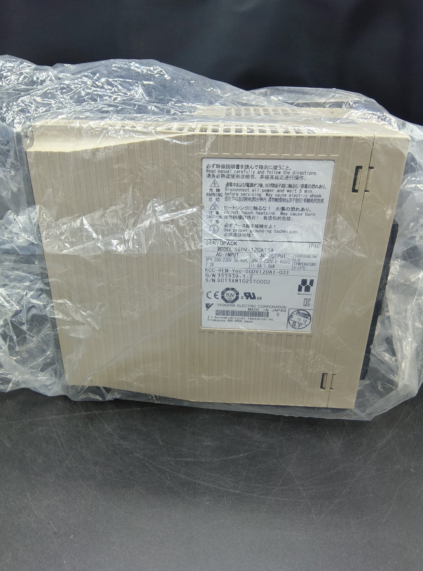 Yaskawa Electric SGDV-120A15A Servo Motor/Pack