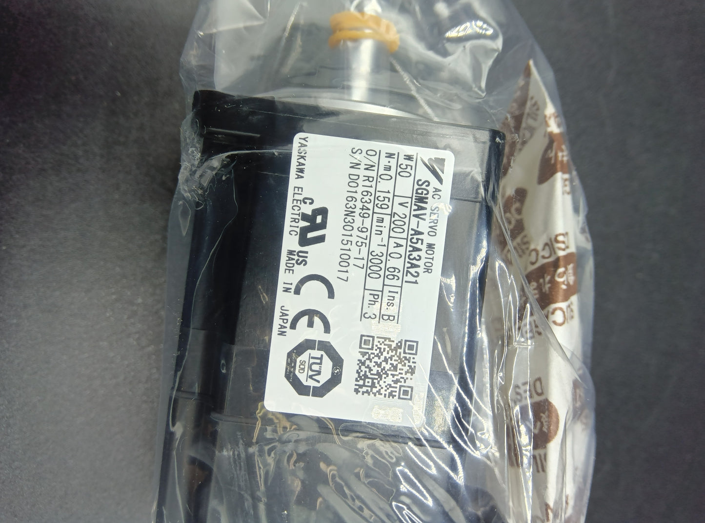 Yaskawa Electric SGMAV-A5A3A21 Servo Motor/Pack