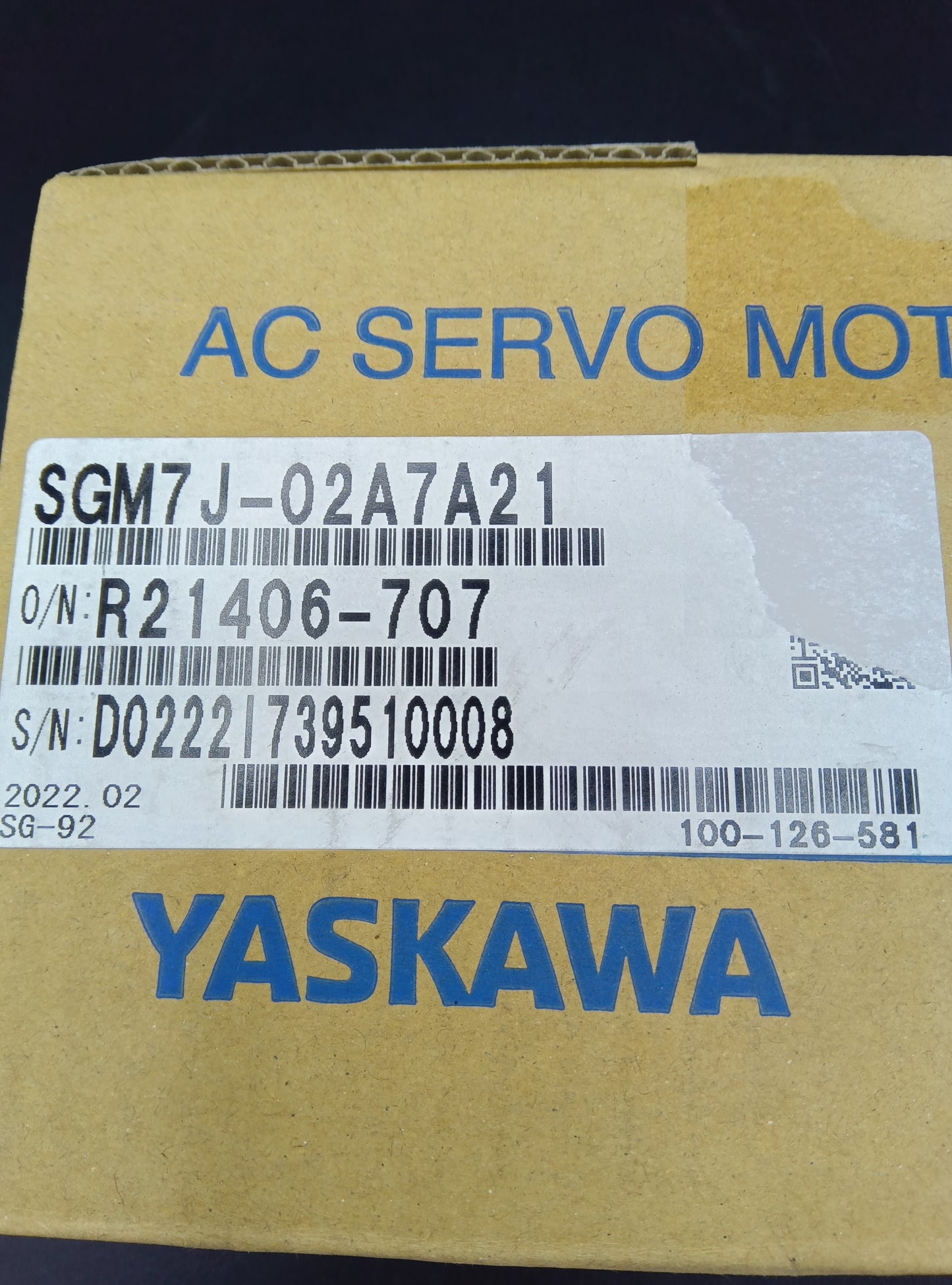 Yaskawa Electric  SGM7J-02A7A21 Servo Motor/Pack