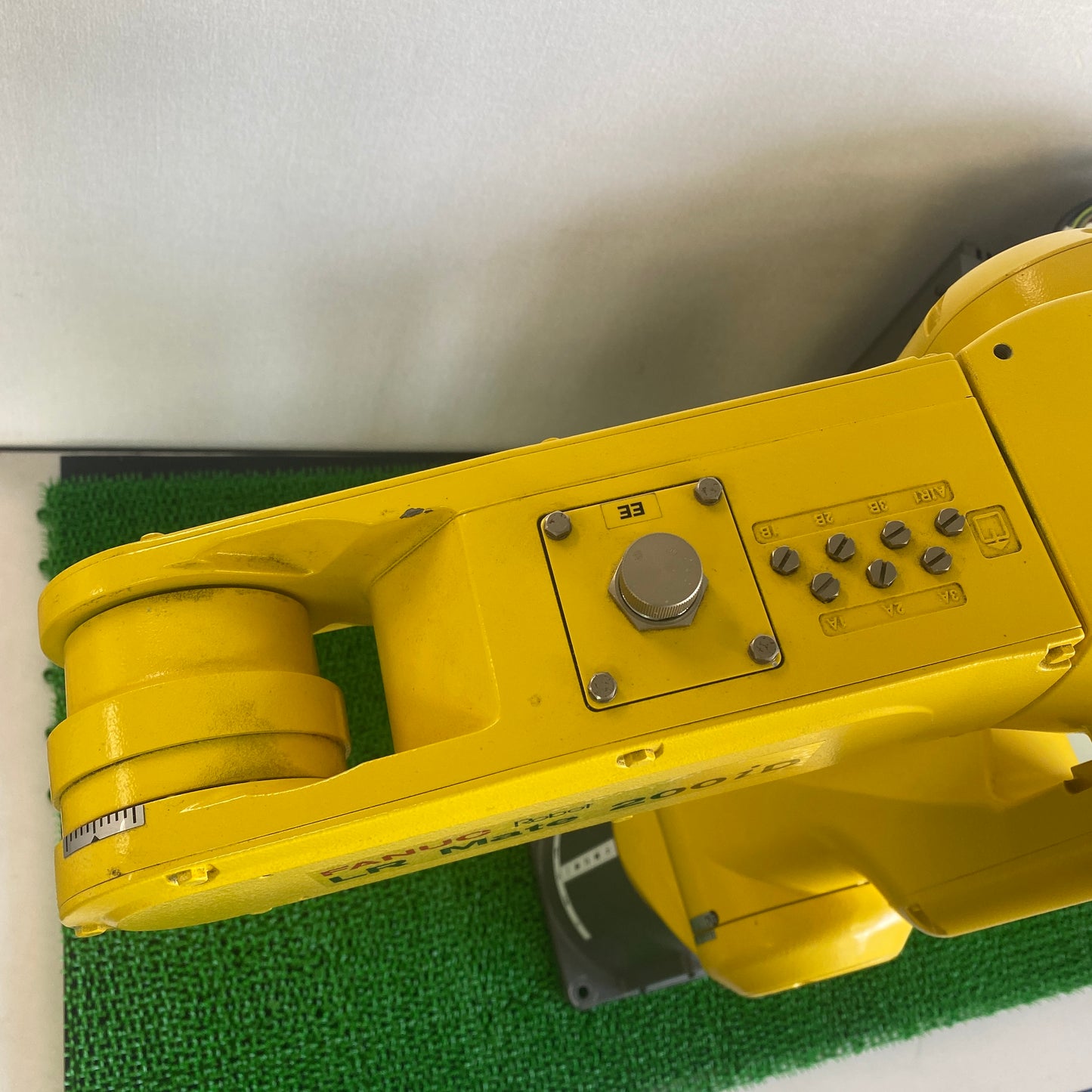 ファナック 産業用ロボット 中古 セット LR Mate 200iD A05B-1142-B201 / R-30iB A05B-2651-B001 / MHJ1