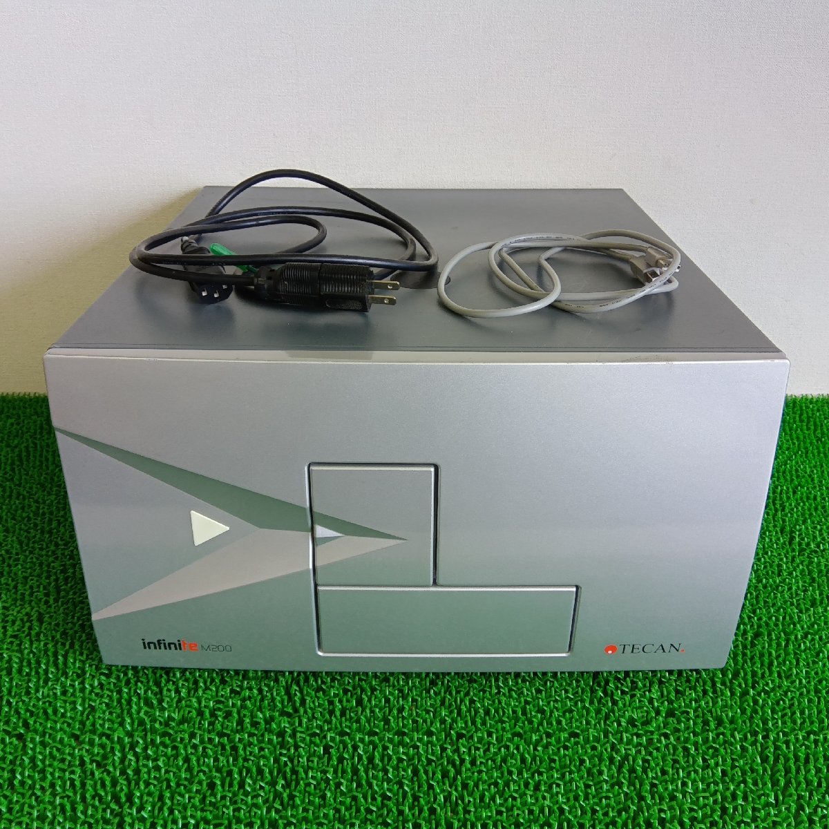 TECAN テカン Infinite M200 マイクロプレートリーダ ジャンク | 八雲機械工具